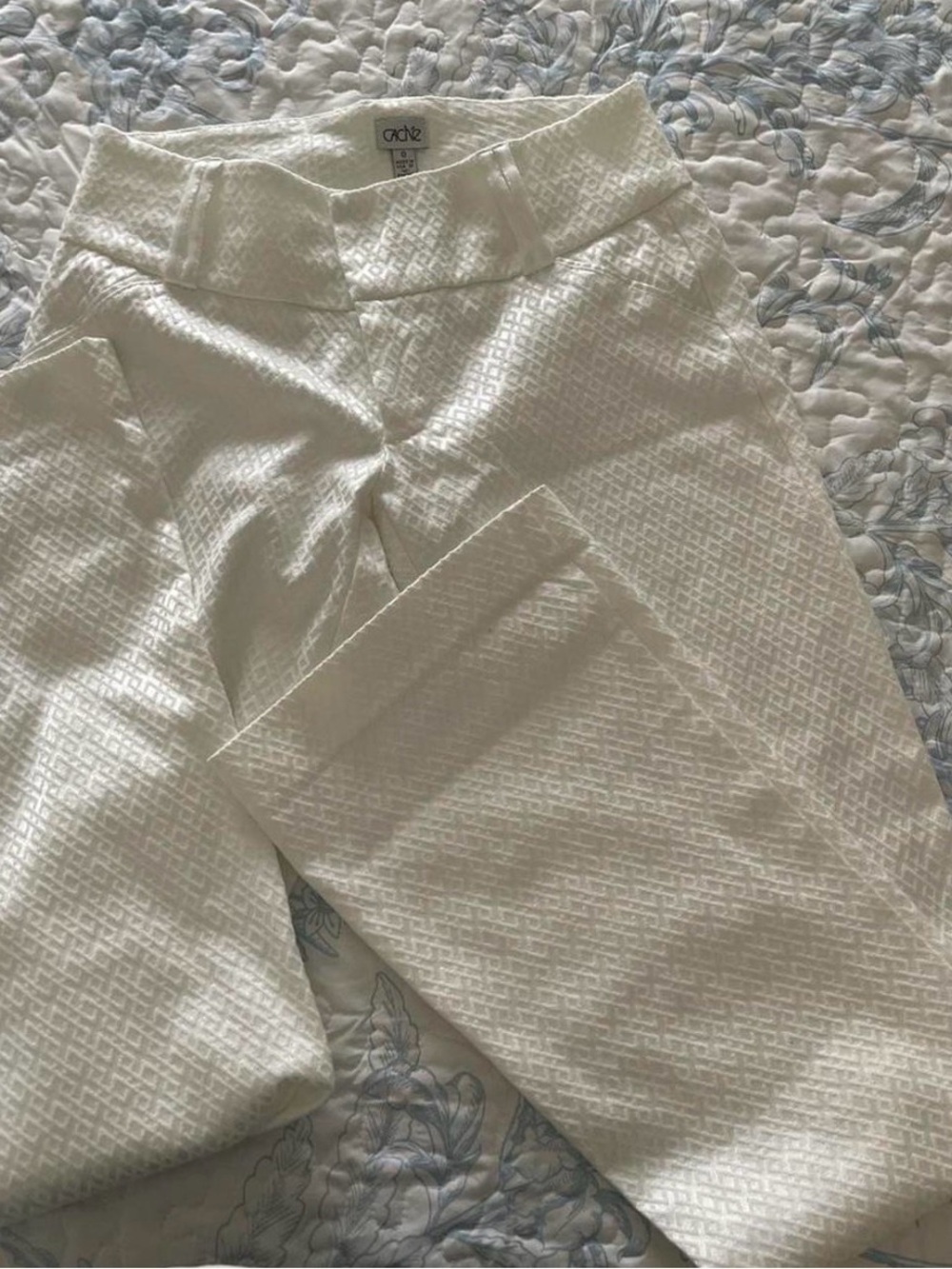 Cache White Textured Cropped Trousers